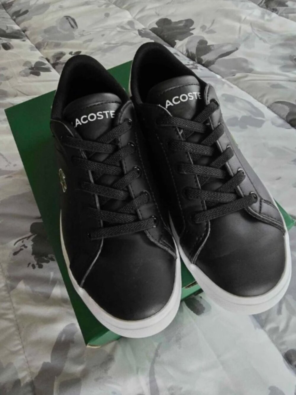 Lacoste Powercourt Casual Sneakers for boys black size 1 Excellent condition - Picture 3 of 9